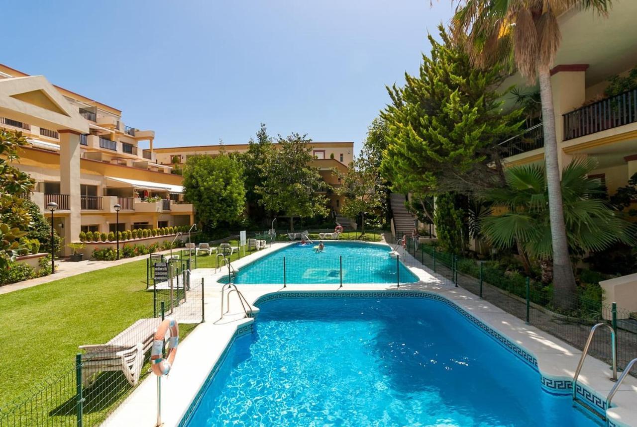 Oleholidays 325 Romana Playa Vistas Al Mar Marbella Exteriör bild