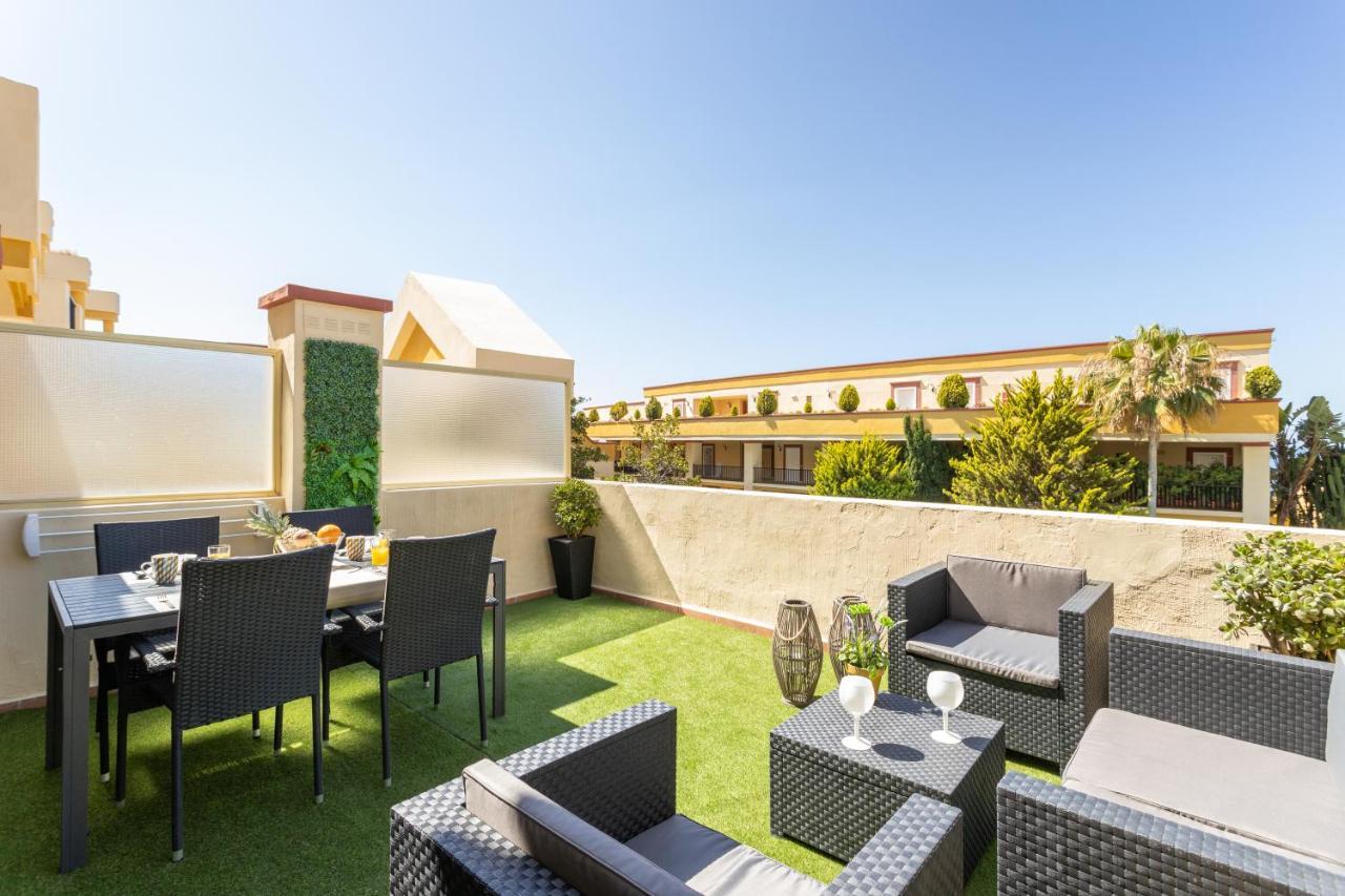 Oleholidays 325 Romana Playa Vistas Al Mar Marbella Exteriör bild